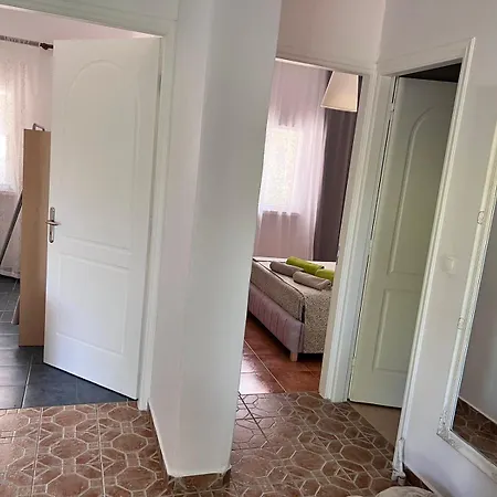 Apartment Julia *